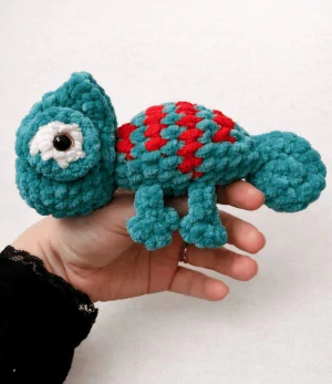 Háčkovaný chameleon