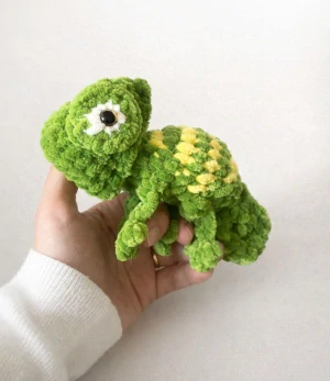 Háčkovaný chameleon